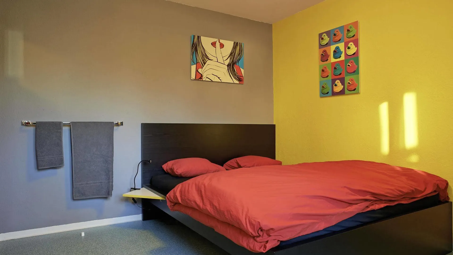 Budget Hostel Zurych 0*,