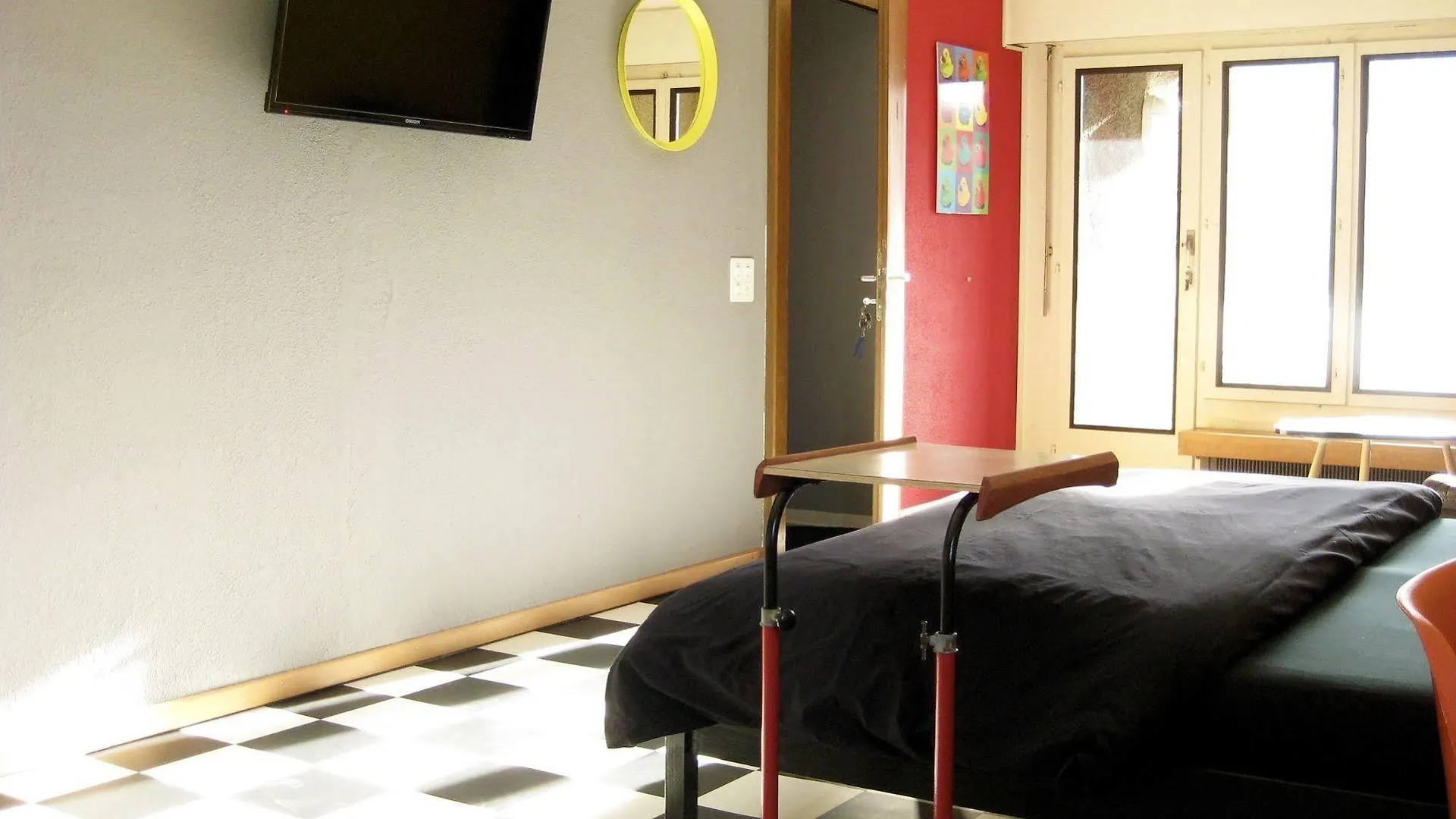 Budget Hostel Zürich 0*, Zúrich